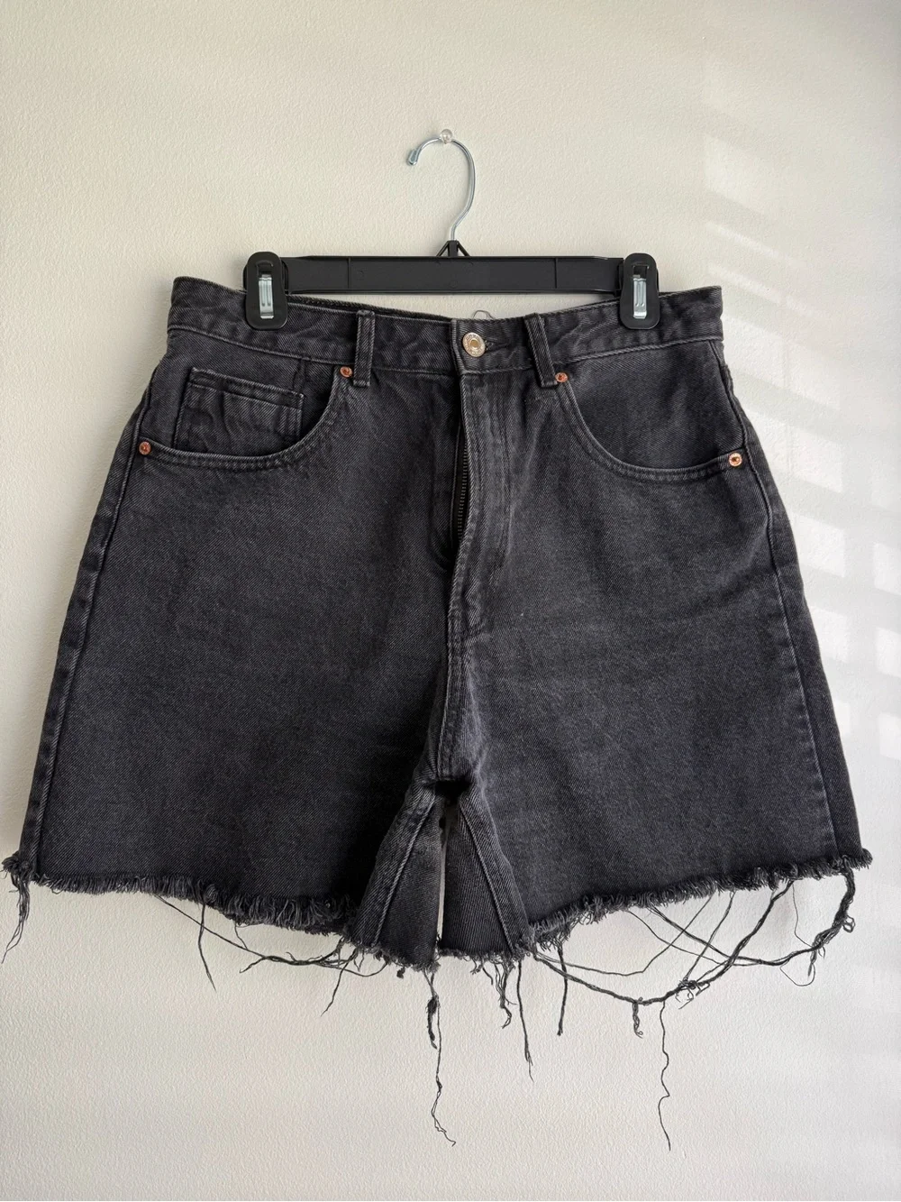 Stradivarius Black Denim Frayed Hem Shorts Size 10